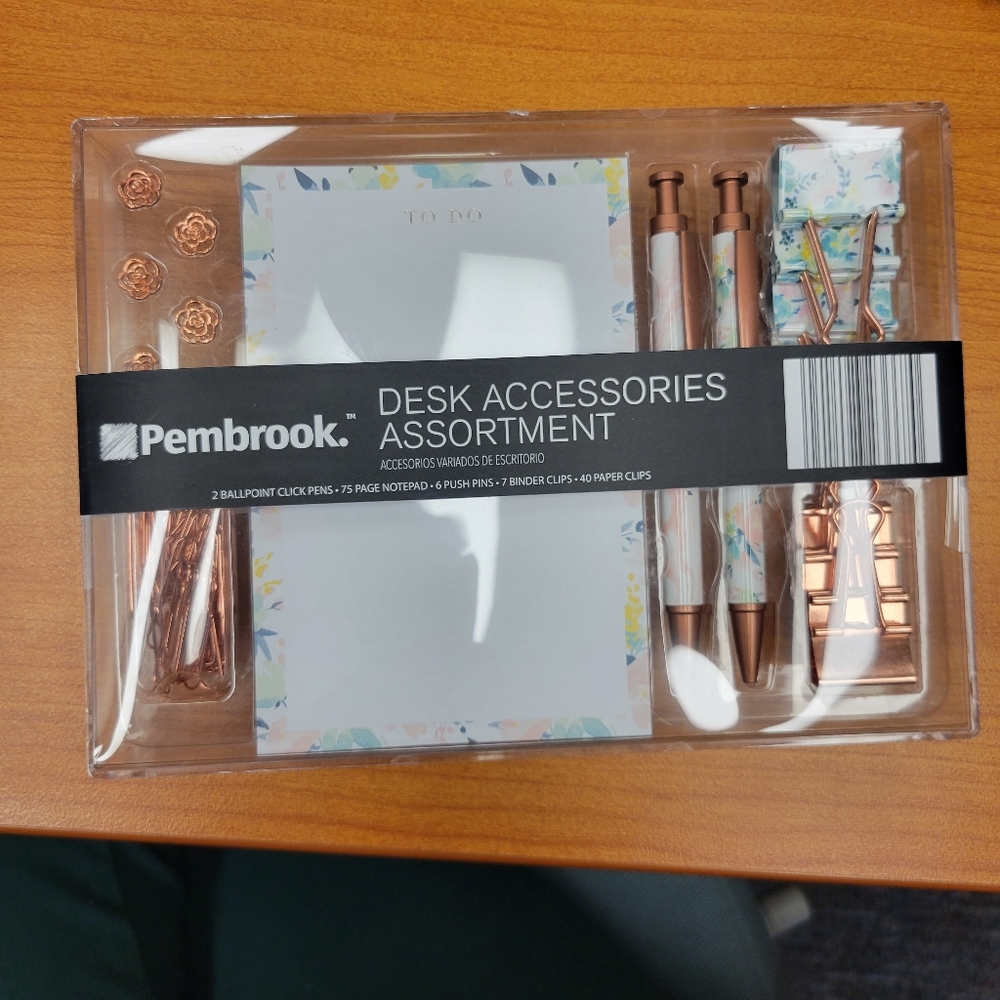 NIB desk accessories